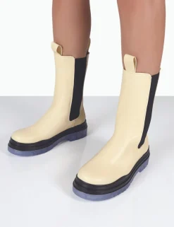 Public Desire Winter Wide Fit Off Ankle Chunky Sole Chelsea Boots White Store